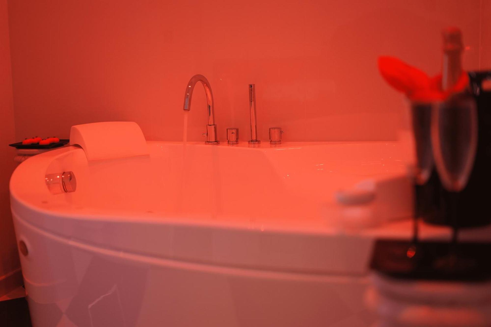 Alchimia Spa & Centro Benessere メザーニェ エクステリア 写真